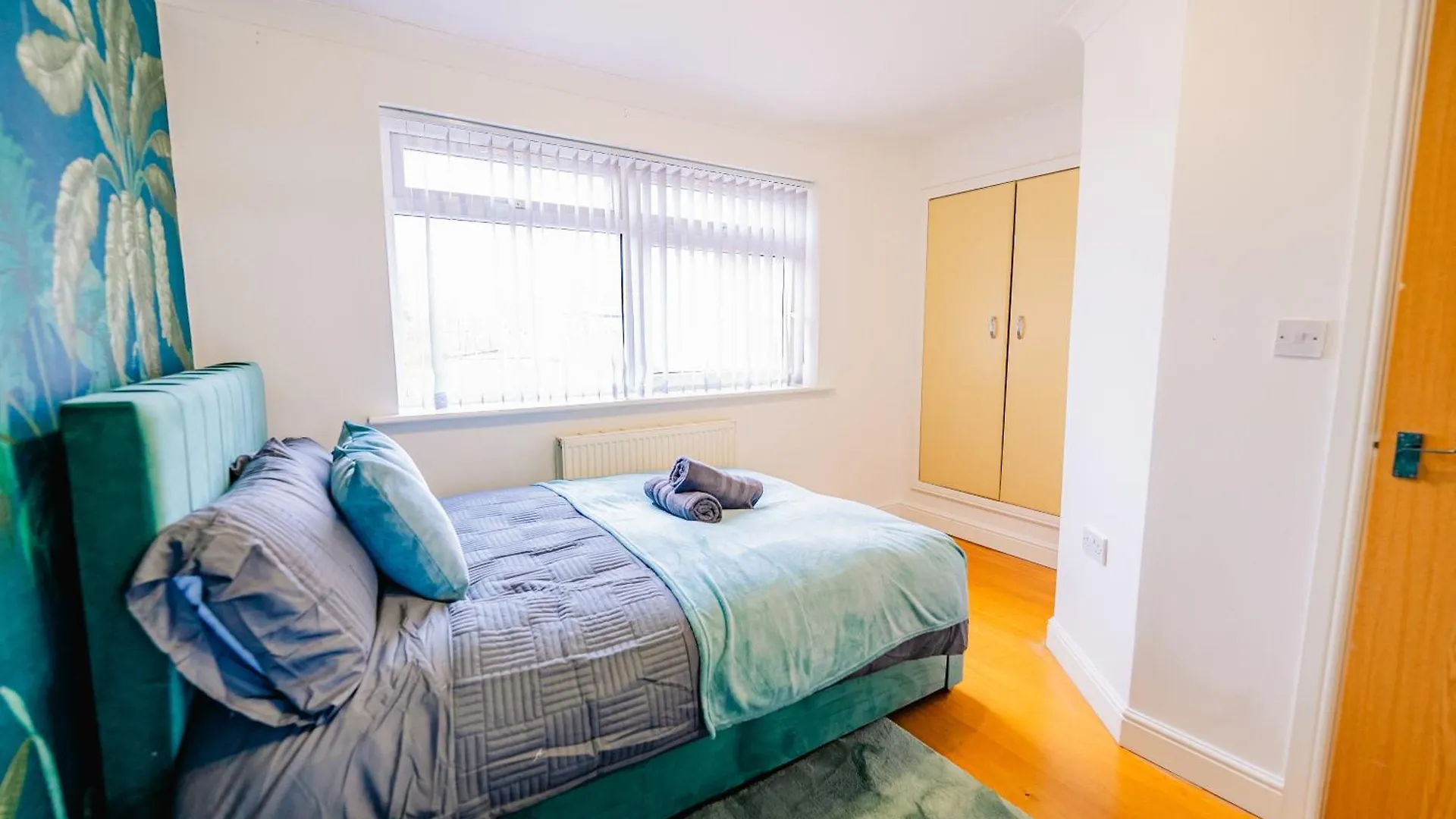 Bright & Elegant House Near City Centre And Stadium Cardiff 0*,