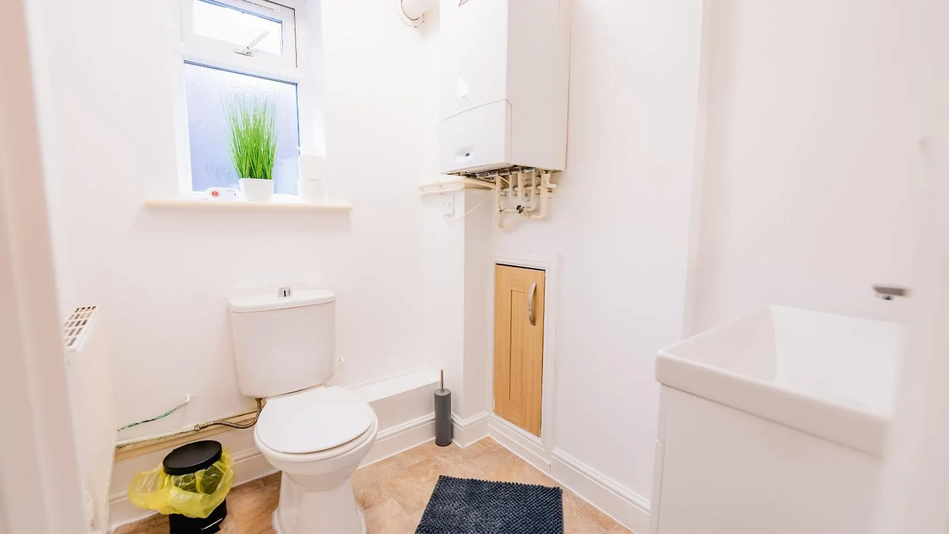 Holiday home Bright & Elegant House Near City Centre And Stadium Cardiff