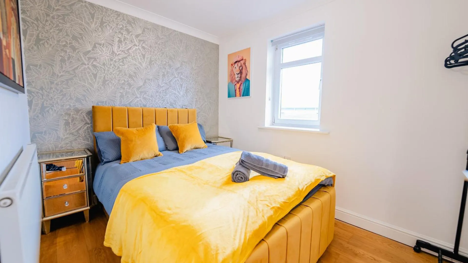 Bright & Elegant House Near City Centre And Stadium Cardiff 0*,  United Kingdom