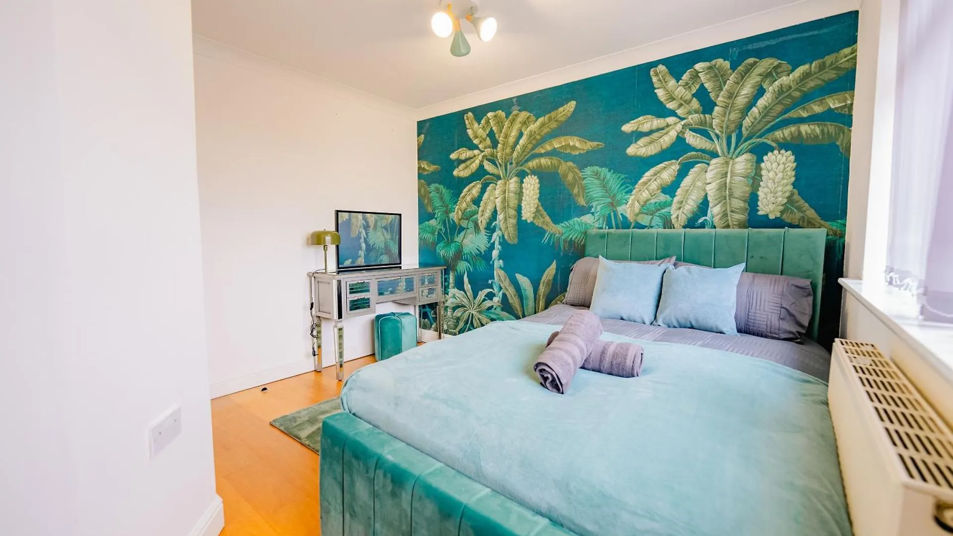 Bright & Elegant House Near City Centre And Stadium Cardiff 0*,